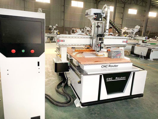 Máquina do Woodworking do CNC do ATC da indústria com a tabela da adsorção do vácuo