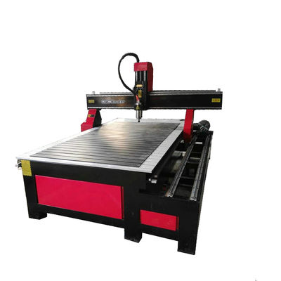 Os pés da máquina 4X8 do router do CNC da madeira da linha central do OEM 4 fazem sob medida com giratório